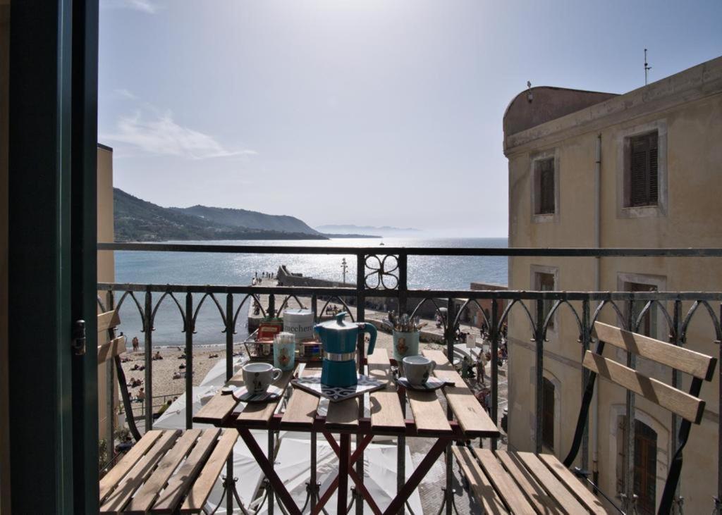 Devalu Casa Del Mare Apartman Cefalù Kültér fotó